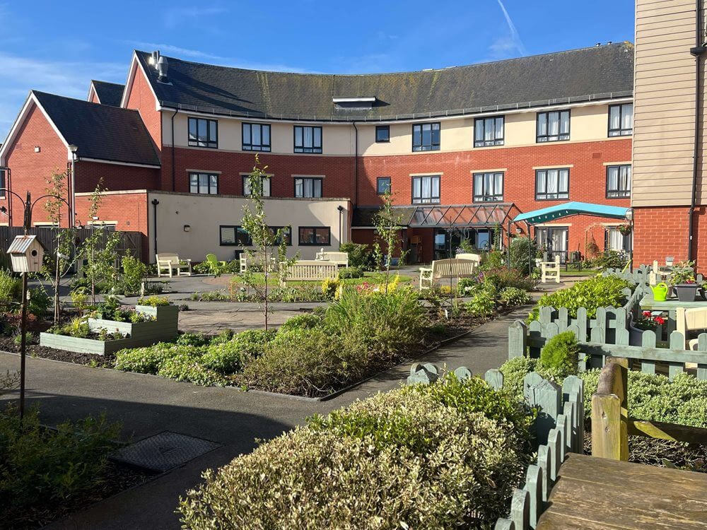 Cavell Court - Cavell Court lead 